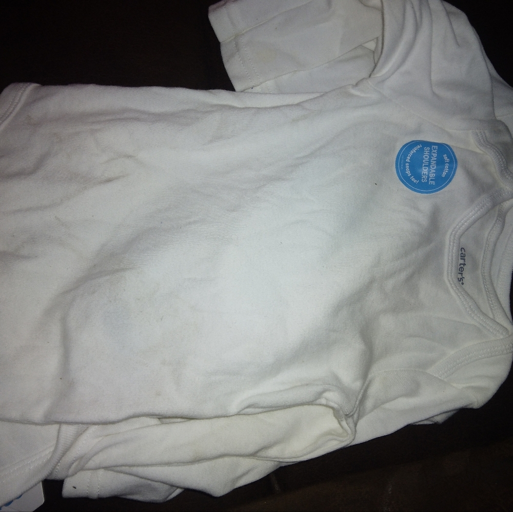Baby Carter onesie 4 pack size 12 mos